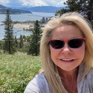 Meet your Posher, Sherry